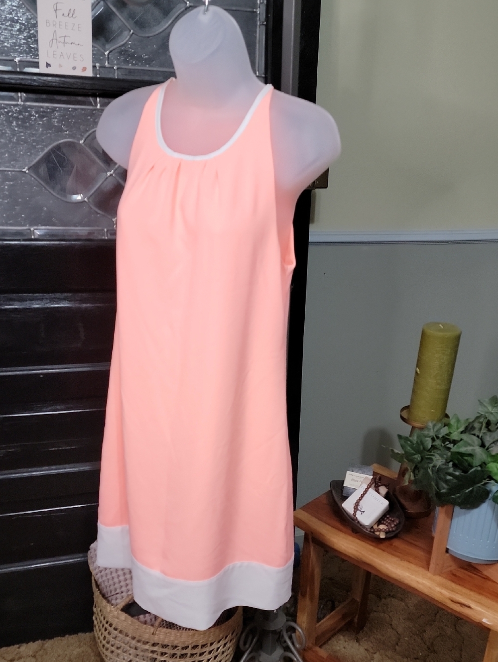 UGC Victoria's Secret Peach and White Trim Sleeveless Shift Dress Pleats Zipper